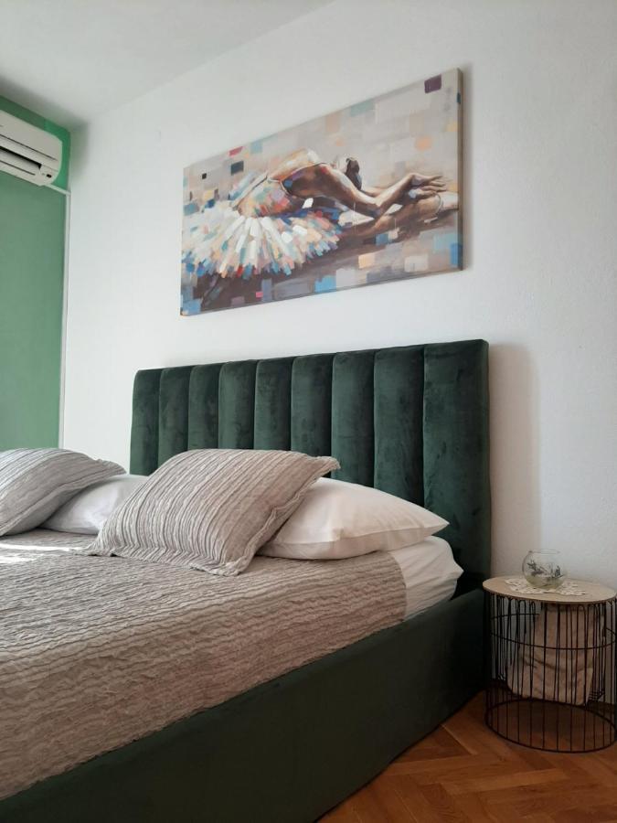 Guest House Zaninovic Hvar Town Exterior photo